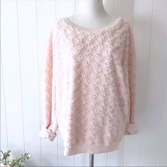 Pink fuzzy sweater - Picture 1 of 4